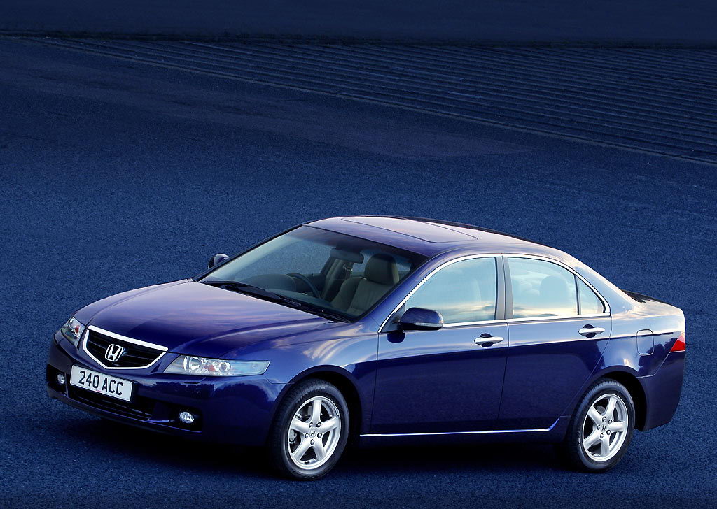Honda Accord 2003 001.jpg